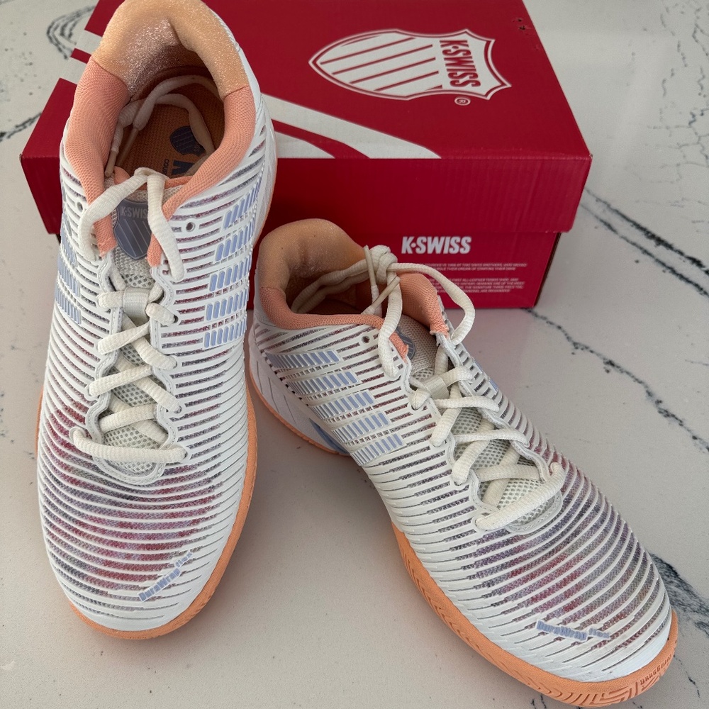 K-Swiss Hypercourt Express 2 Tennis Court Shoes Womens 9 White Peach Non-Marking